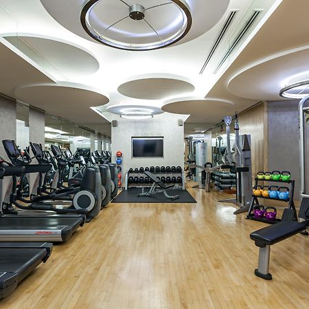 The Peninsula Bangkok Hotel Екстериор снимка The gym at the hotel
