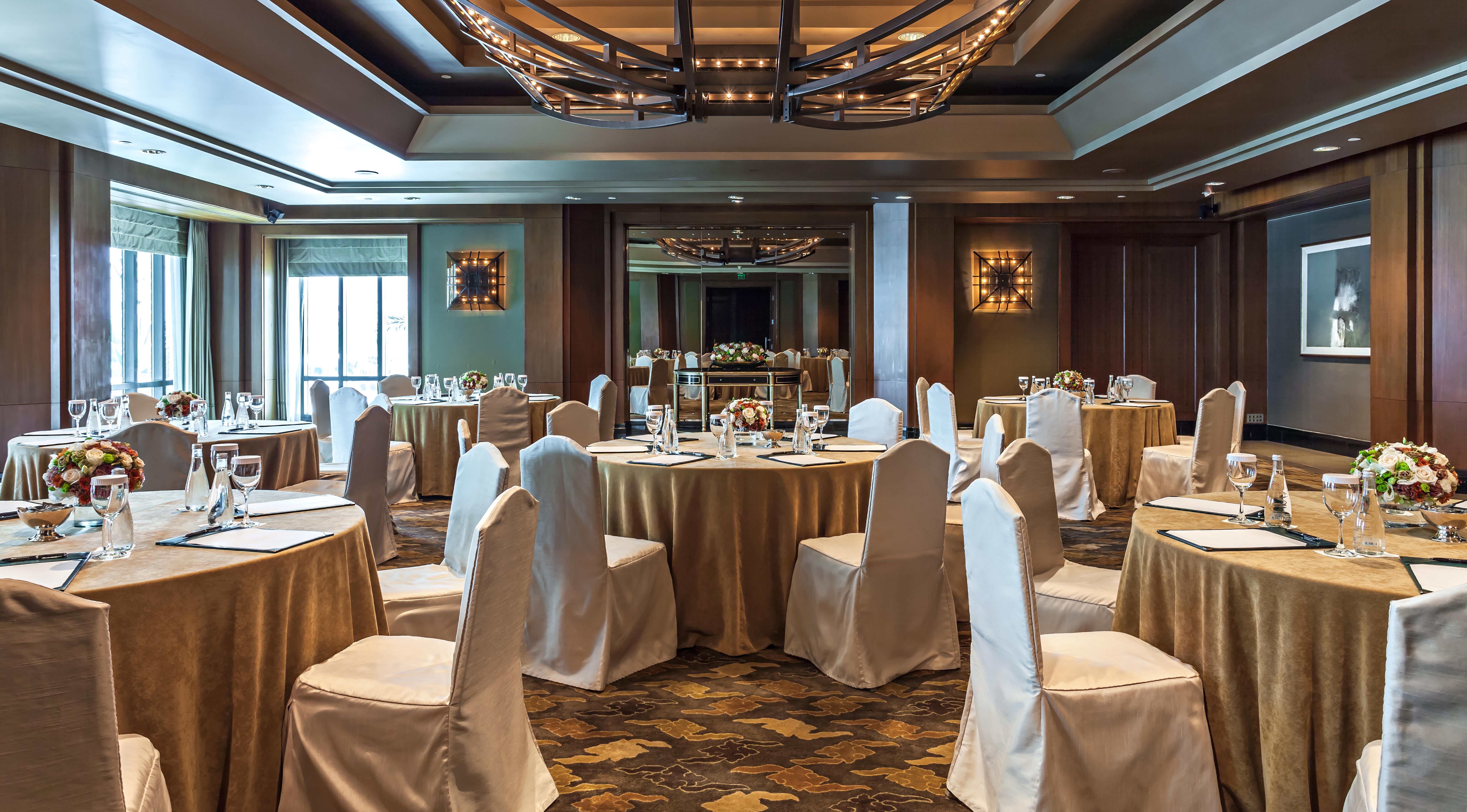 The Peninsula Bangkok Hotel Екстериор снимка The ballroom at the hotel
